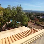 Villa Poco Geraldo, Piscina Bbq Prestige For