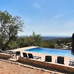 Poco Geraldo, Piscina Bbq Prestige For
